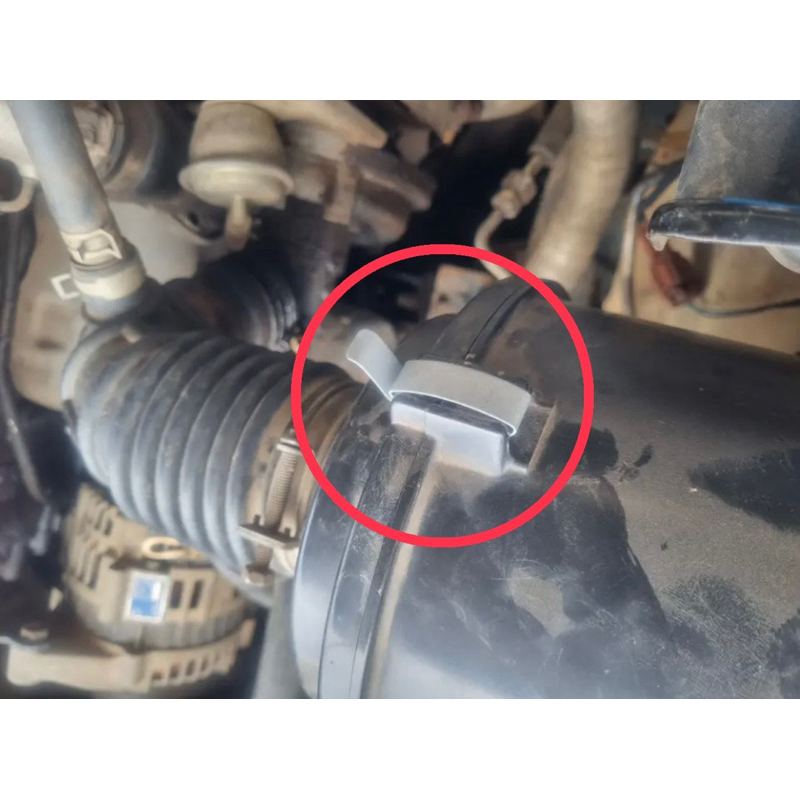 แท้ศูนย์ % กิ๊บล็อคหม้อกรองอากาศ NISSAN FRONTIER D22, ISUZU D-MAX, TFR, DRAGON EYE, MU-7
