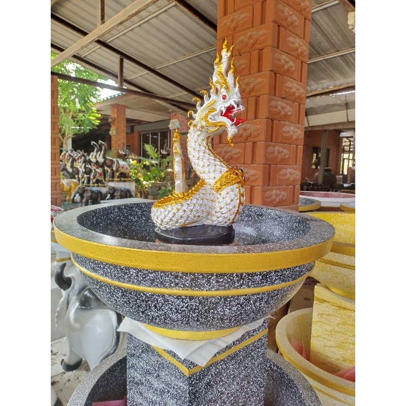 พญานาคพร้อมชุดอ่างและปั้มน้ำ