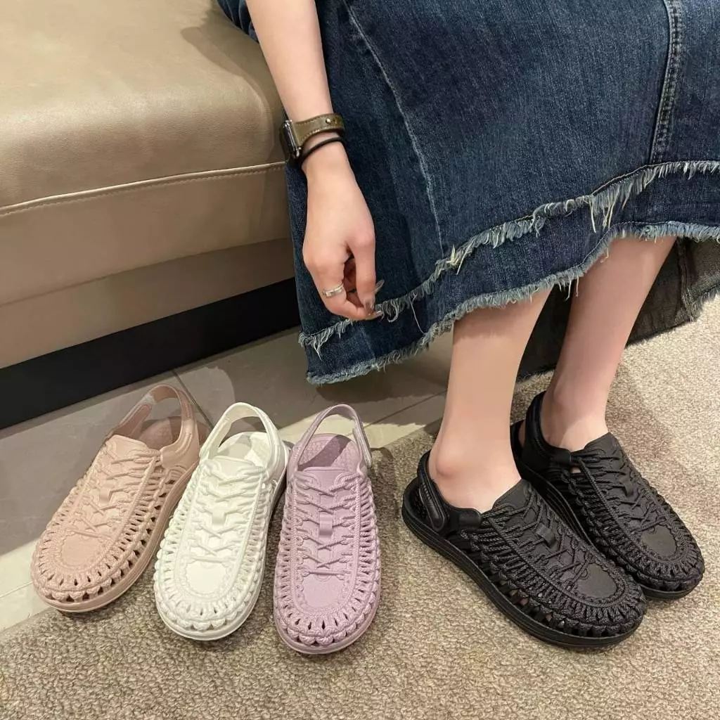 ส่งเร็ว🚚4สี รองเท้าแตะรัดส้นผู้หญิง แฟชั่น ใส่สบาย รุ่นใหม่ กันลื่น นำเข้าราคาถูก รองเท้าแตะหญิง รุ่น9919