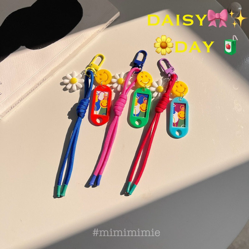 ˚◞♡ ༘⋆ พวงกุญแจเชือกdaisy day