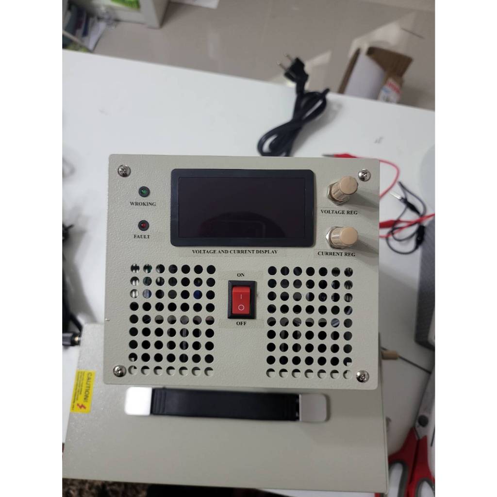 เครื่องจ่ายไฟ DC Power Supply จ่ายไฟได้ตั้งเเต่0.1v ค่าเที่ยงตรงกับมิเตอร์ (พร้อมคู่มือภาษาไทย)