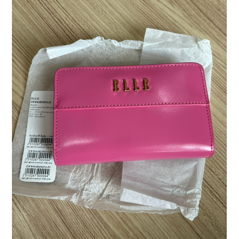 กระเป๋าสตางค์ใบกลาง ELLE ของแท้💯% สภาพสวยเหมือนไม่ผ่านการใช้งาน✨
