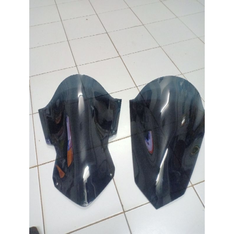 ชิวหน้าCBR650F. (ชิวใน )ครอบหน้างานอาคริดู