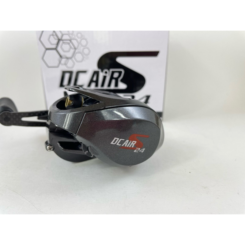 รอกหยดน้ำ DC AIR S24 จากค่าย BPO สีดำเมทัลลิคสวยงาม แขนแต่งเคฟล่า