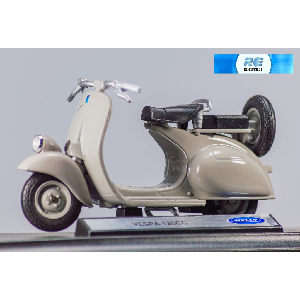 โมเดลรถมอเตอร์ไซค์ เวสป้า รถจักรยานยนต์ ของเล่น Maisto 1:18 Motorcycle Vespa 125CC Vintage Scooter Toy Collection