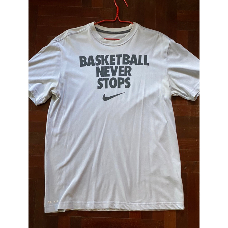 เสื้อยืดสีฟ้า Nike basketball