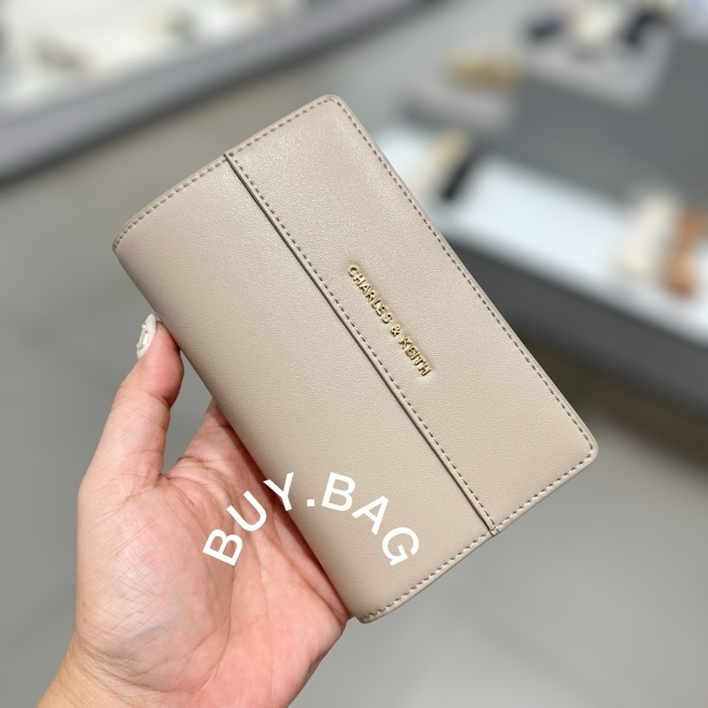 CHARLES & KEITH  ( ใช้โค้ดลด30% )   CK6-10680957-7 size.XXS กระเป๋าสตางค์ใบสั้น ของแท้จากช็อป100%