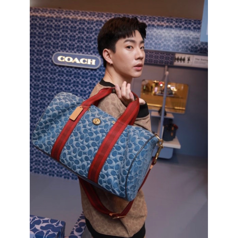 coach Duffle In Signature Denim CA285