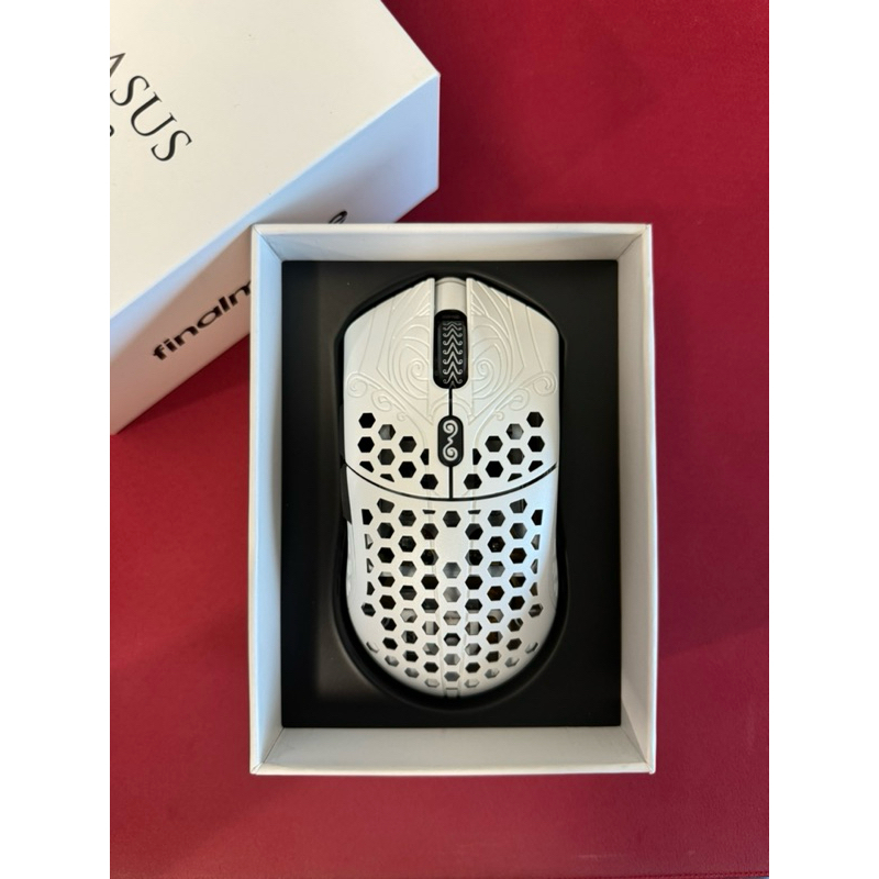 [พร้อมส่ง] Finalmouse Starlight-12 Pegasus