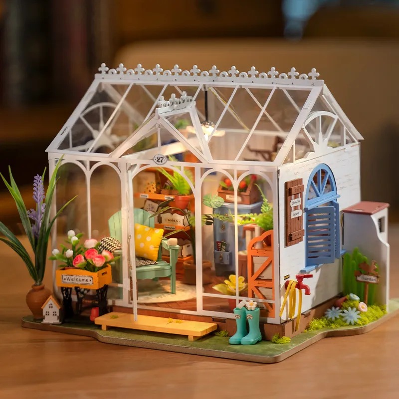 Rolife DIY Miniature House - Dreamy Garden House โมเดลบ้าน ตัวต่อไม้ บ้านตุ๊กตา | ของแต่งบ้าน ของเล่นศิลปะ DIY