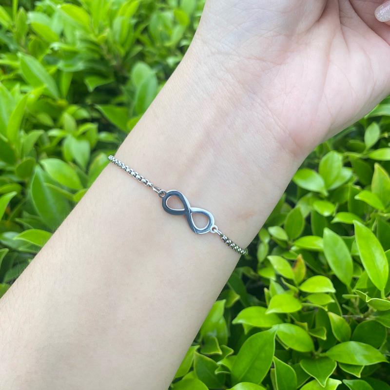 กำไลสแตนเลส พร้อมจี้สแตนเลส Infinity