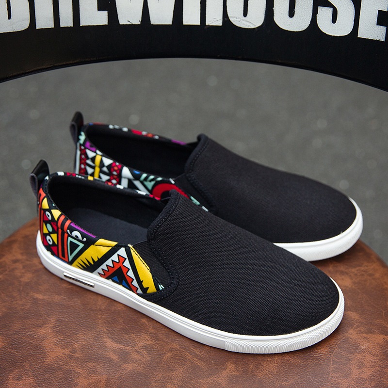 รองเท้าผ้าใบผู้ชาย รองเท้าขับรถแบบสลิปออน สบายตัว ลวดลายน่ารักสวยมาก รองเท้าถูกมาก