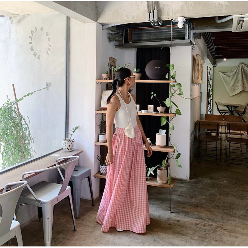 Gingham pastel maxi skirt ไซส์ s จากร้าน pplain.pp ส่งต่อ