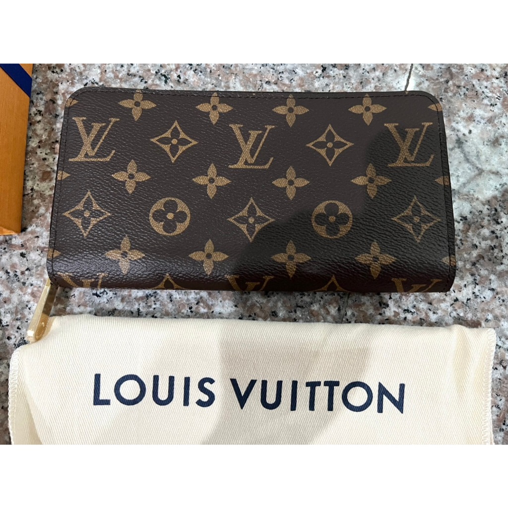กระเป๋าสตางค์ Louis Vuitton Zippy Organizer แท้ ไม่เคยใช้ ของใหม่