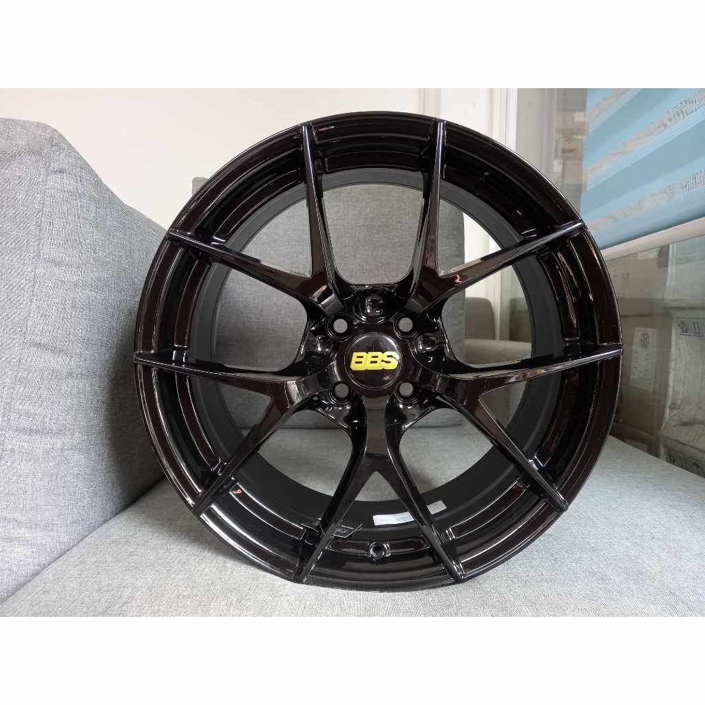 แม็กใหม่ขอบ 17 ล้อรีดเบา 4 รู 100 ดำเงา