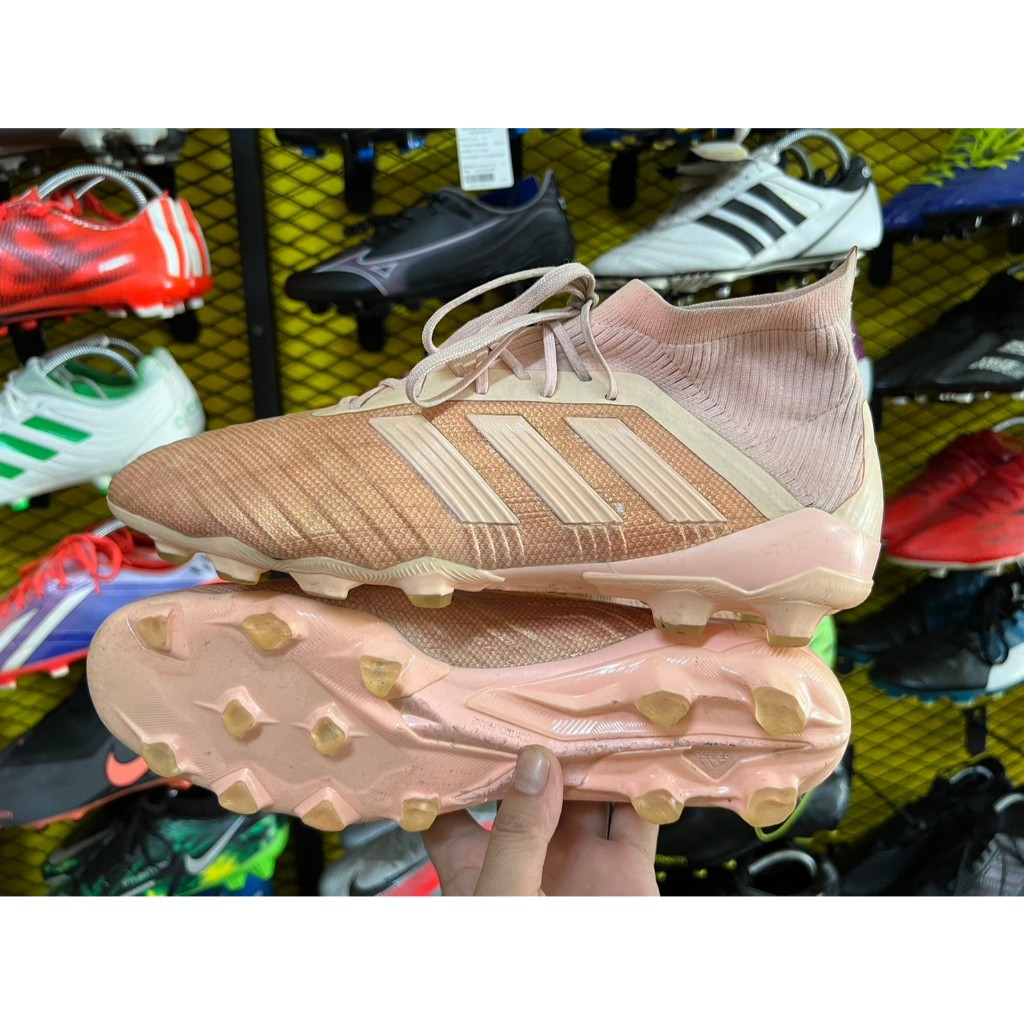 รองเท้าฟุตบอลมือสอง Adidas ไซส์280/44