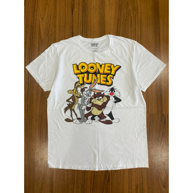 เสื้อยืดลาย Looney Tunes ลายทะลุ