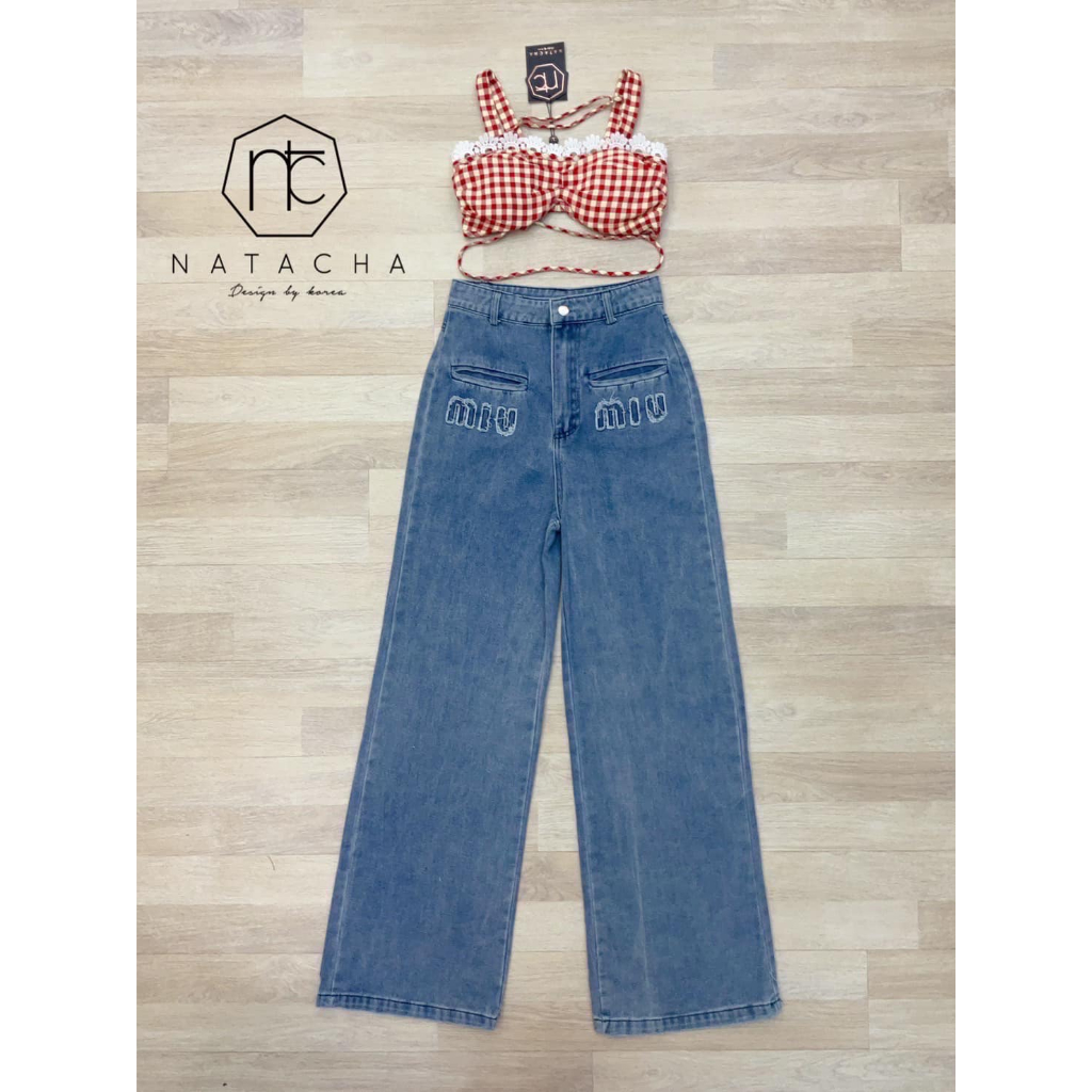 Chaaim Shop NC135 ป้ายNATACHA เเซ็ตเสื้อบลาสายเดี่ยวสีแดงลายสก็อต+กางเกงยีนส์ขายาวปักลายมิวมิว