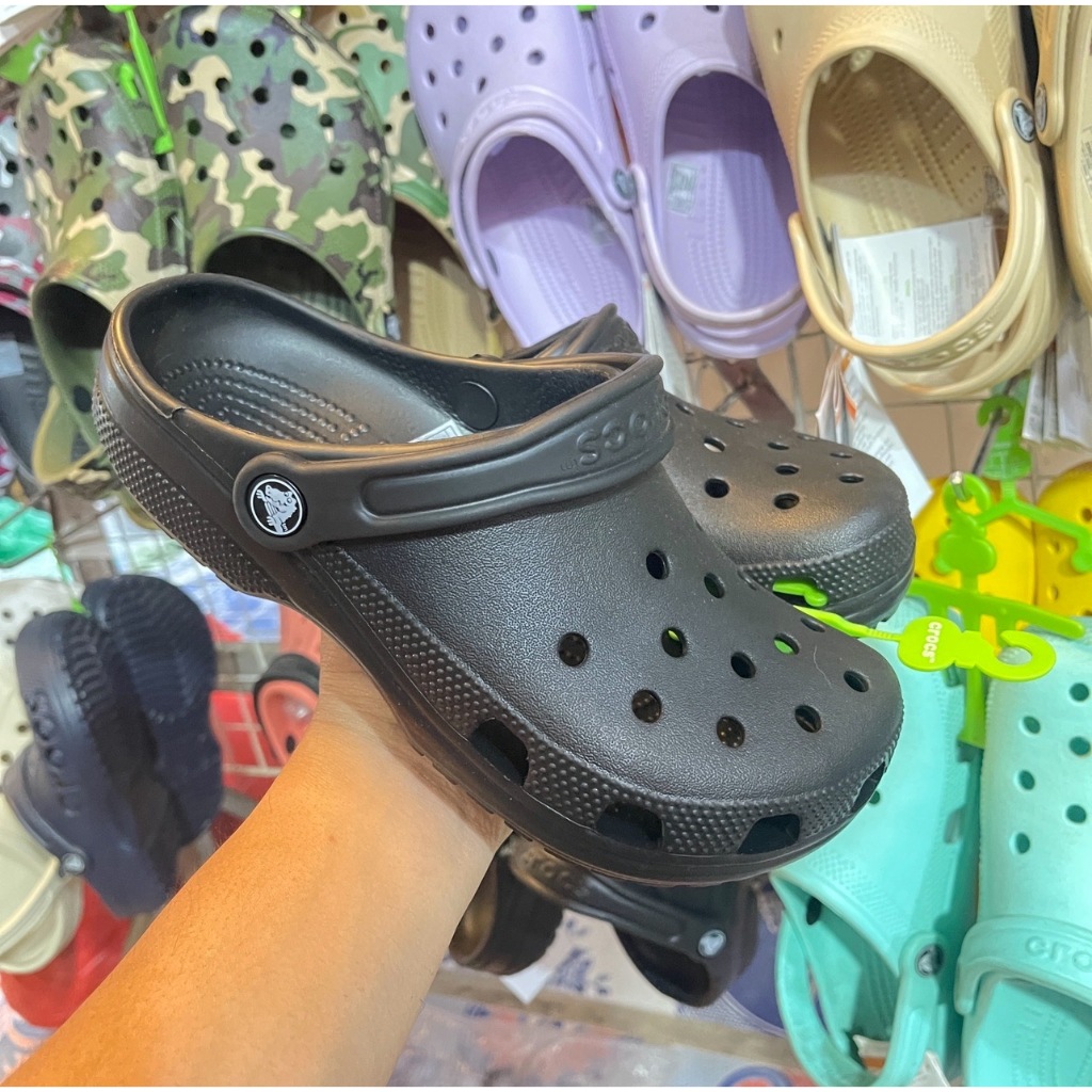 รองเท้า Crocs classicแบบสวมสำหรับผู้หญิงและผู้ชายงานสวย 10 สี