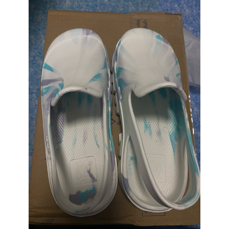 Hello Polo รองเท้ารัดส้น