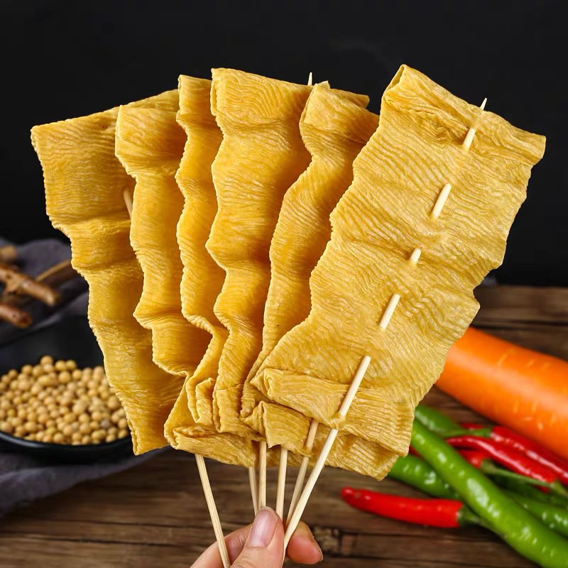 เต้าหู้แผ่นโอเด้ง เต้าหู้แผ่นเสียบไม้ ( 麻辣串 5串 ) 5ไม้ พร้อมส่ง ใช้สำหรับทำเต้าหู้แผ่นหม่าล่า หรือกินกับชาบู เต้าหู้