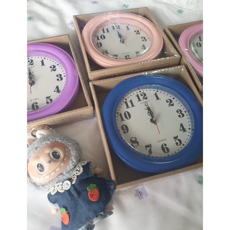 นาฬิกาแขวนผนัง J-Time ขนาด 7 นิ้ว หน้าปัดขาว (เลือกสีได้)