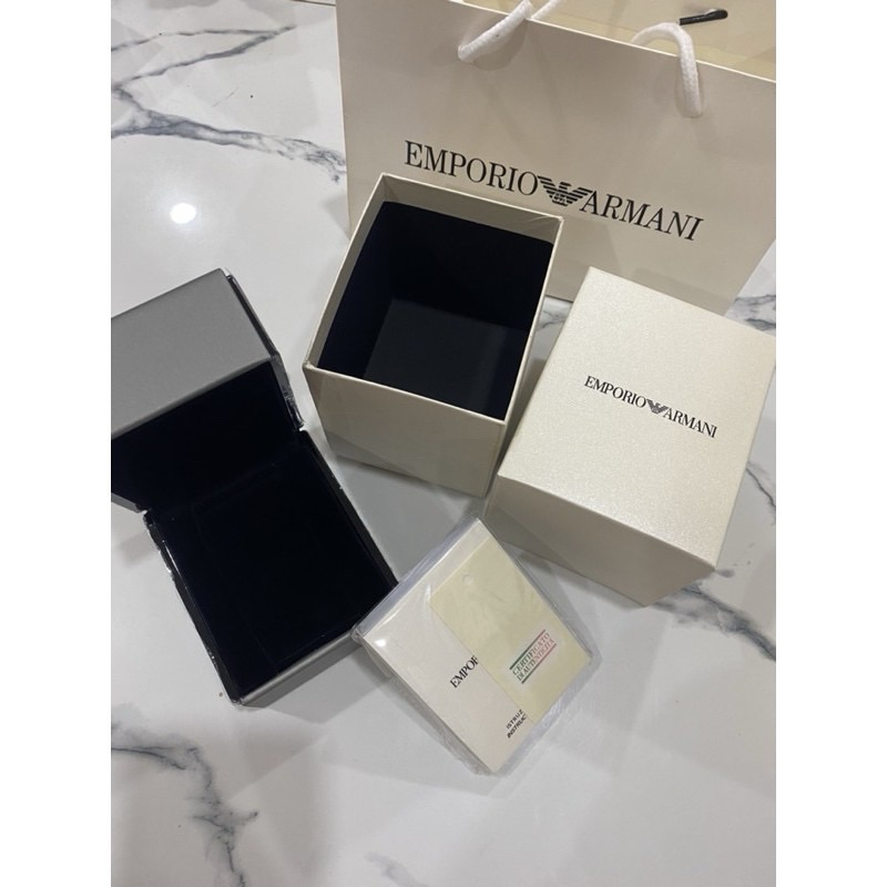 กล่อง นาฬิกา Emporio Armani