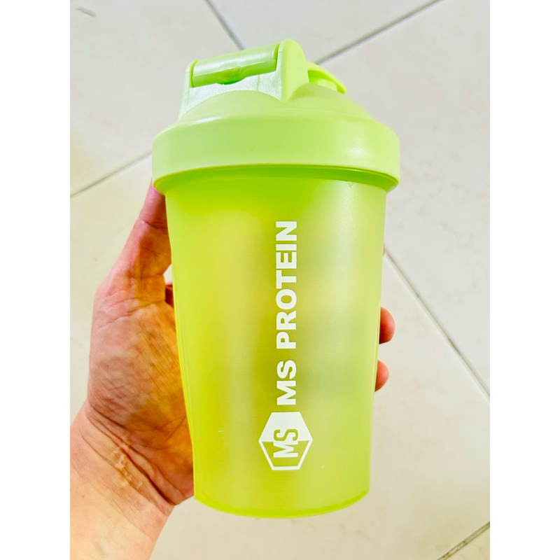 SHAKER  BOTTLE WHEY PROTEIN  แก้วเชค เวย์โปรตีน กระบอกเชค  สีเขียวอ่อน ขนาด 12 Ozs. (มือสอง)