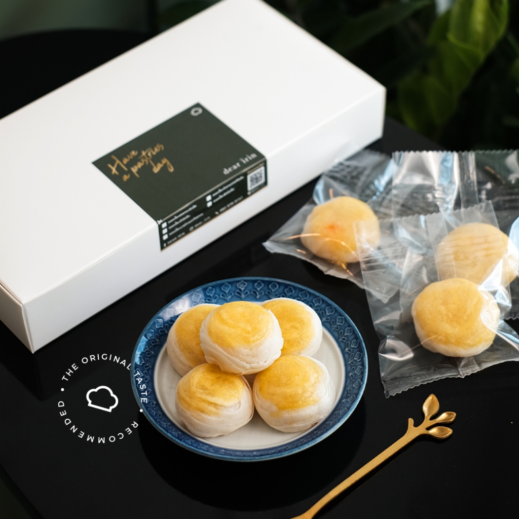 DEARS IRIN ขนมเปี๊ยะถั่วไข่เค็ม