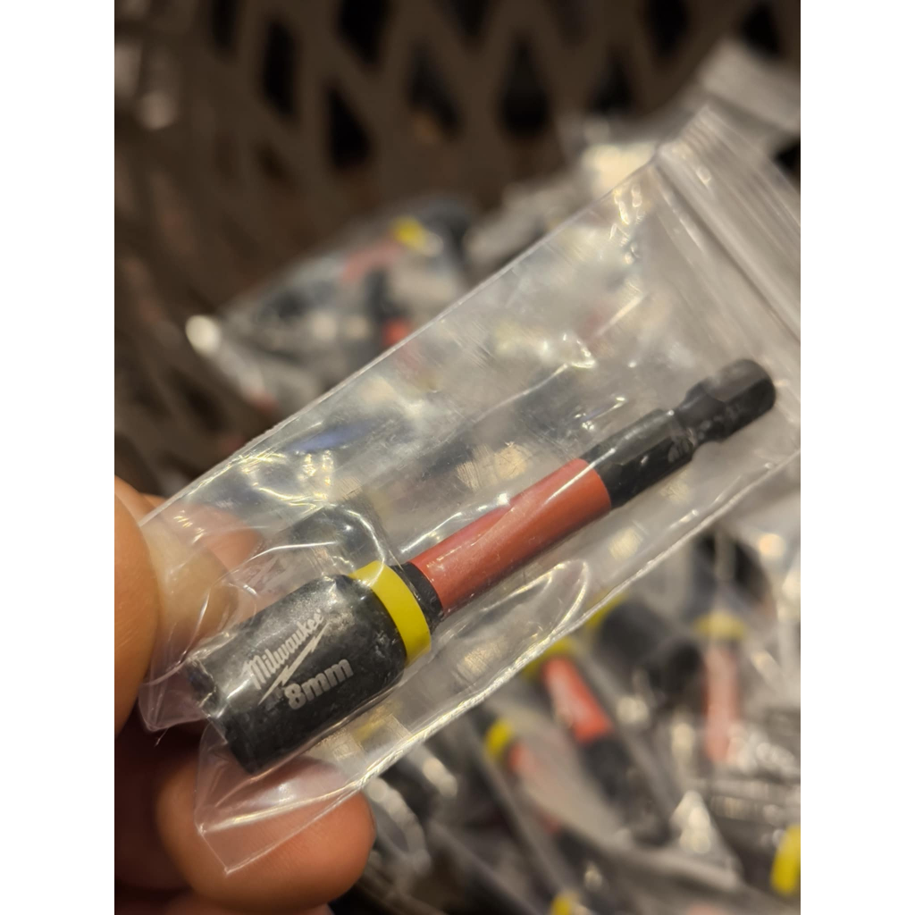 Milwaukee SHOCKWAVE Impact Duty 8MM x 2-9/16" Magnetic Nut Driver 10PK 49-66-0708