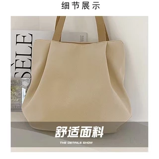 {มาใหม่}กระเป๋าสะพายข้าง กระเป๋าผู้หญิง แฟชั่น งานสวย ยาว42*30cm