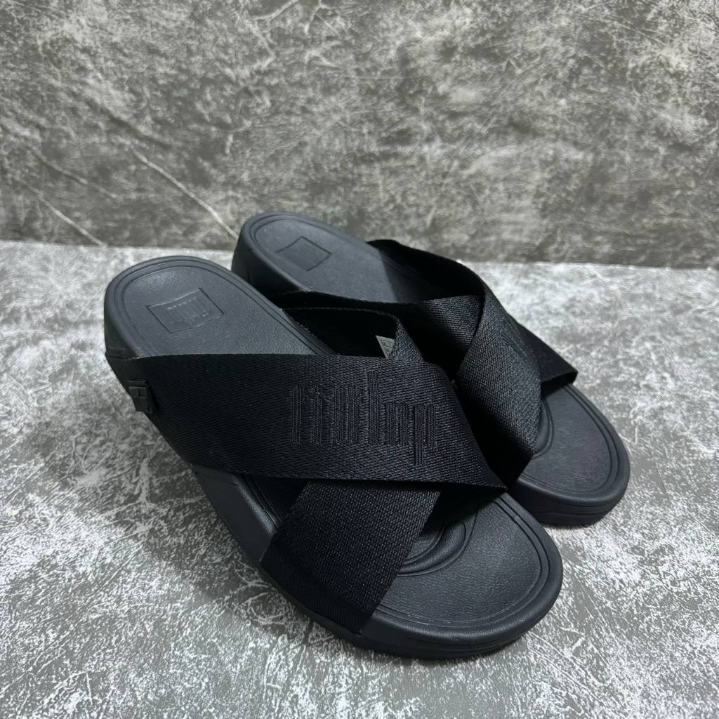 รองเท้าแตะ FItflop แบบสวมสำหรับผู้ชาย ผลิตจากผ้า งานสวยน้ำหนักเบาสวมใส่สบายใส่ทนใส่เดินสะดวก รับรองสินค้าตรงตามรูปค่ะ