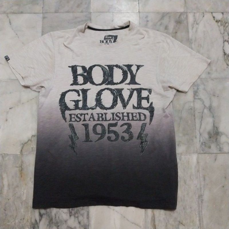 เสื้อยืดแขนสั้น แนวเซิร์ฟบอร์ด BODY GROVE แท้ มือสอง สภาพดี ของพร้อมส่งครับ