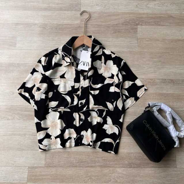 เสื้อเชิ๊ตแขนสั้น ทรงครอป ลินินแท้ Zara
