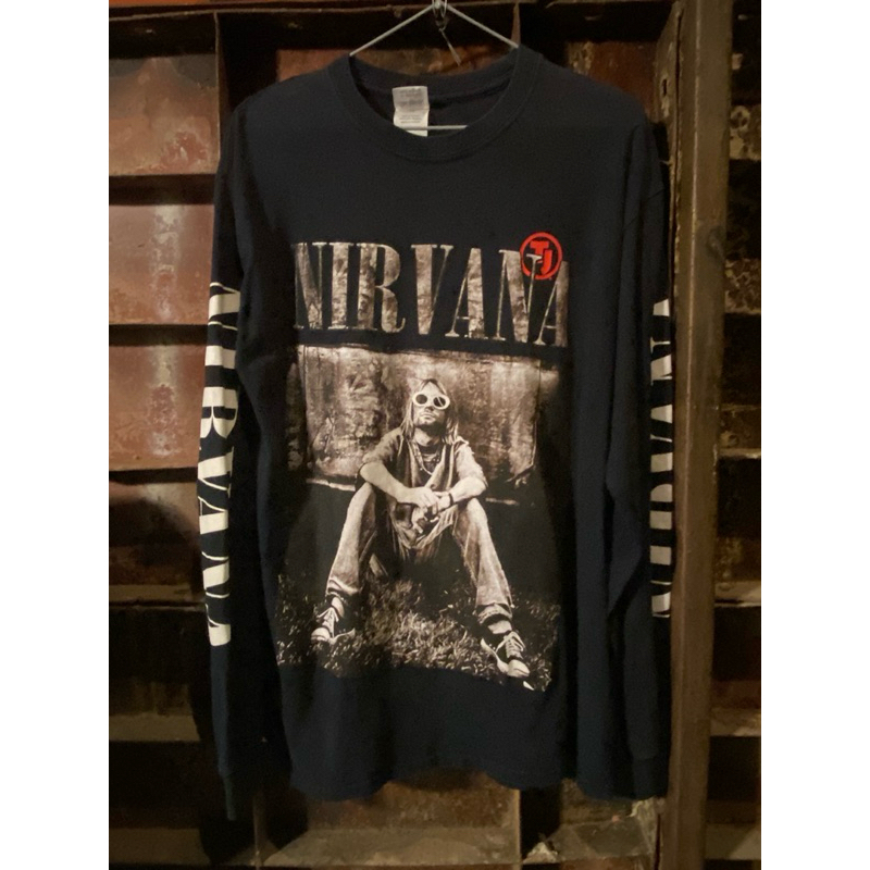 เสื้อ nirvana ลาย kurt cobain แขนยาว งานใหม่