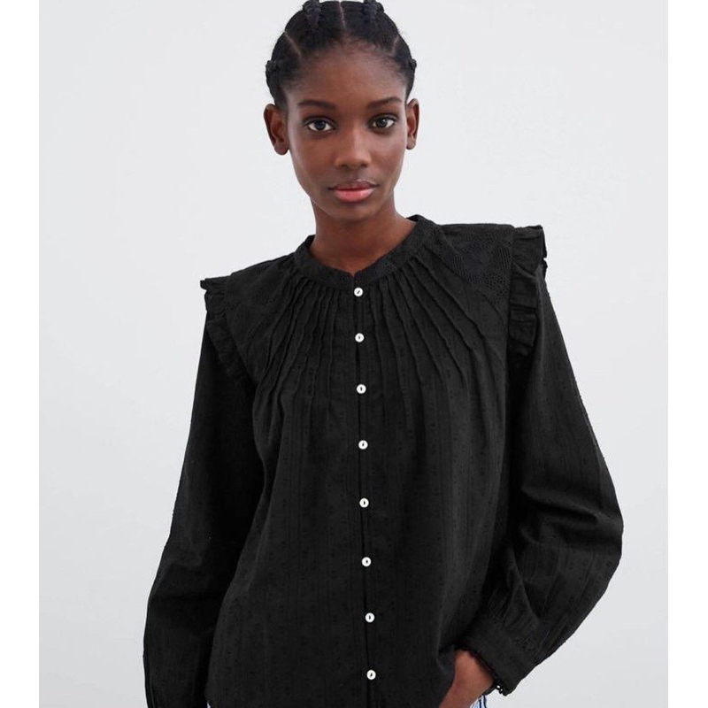 ZARA TRF x cotton made in India คอจีนปักฉลุด้านบน สวยมากคะ M ❌Tag ตัด สีดำสนิท อก40  ยาว21 Code: 299