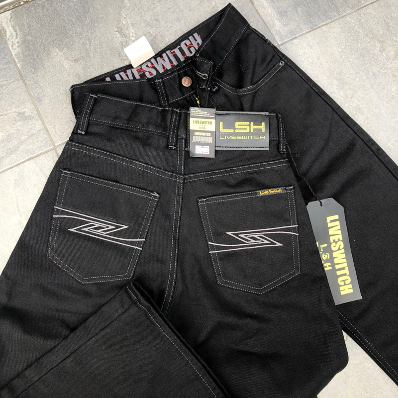 กางเกงกระบอกใหญ่ป้ายLiveSwitch