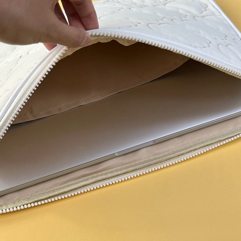 Bringhome Laptop pouch กระเป๋าใส่คอม ไอแพด