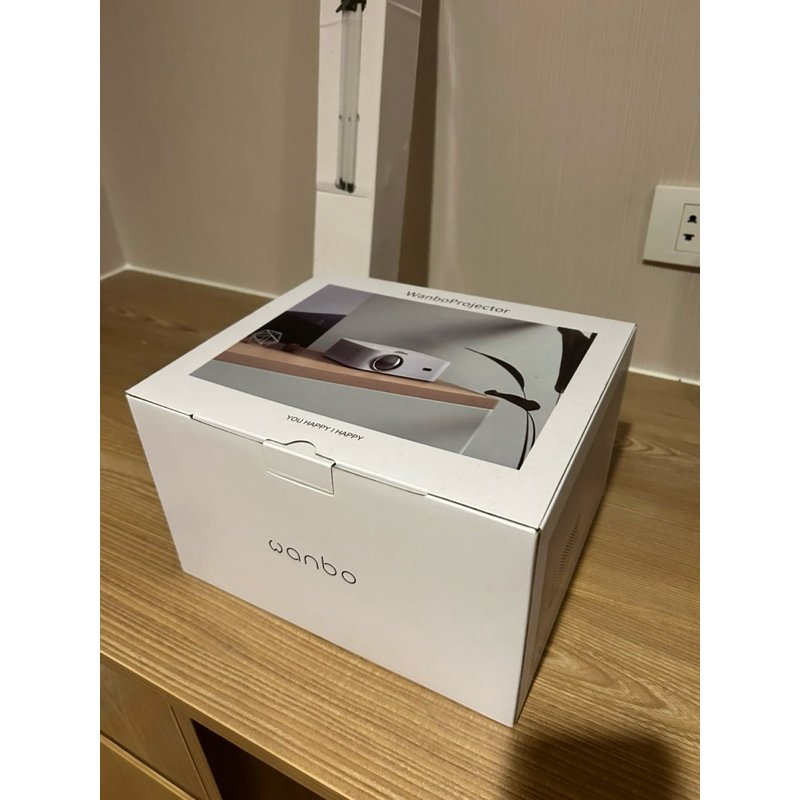 Wanbo X1 Pro 1080P HD Projector โปรเจคเตอร์ มินิโปรเจคเตอร์ คุณภาพระดับ Android 9.0 (พร้อมขาตั้ง) ใช