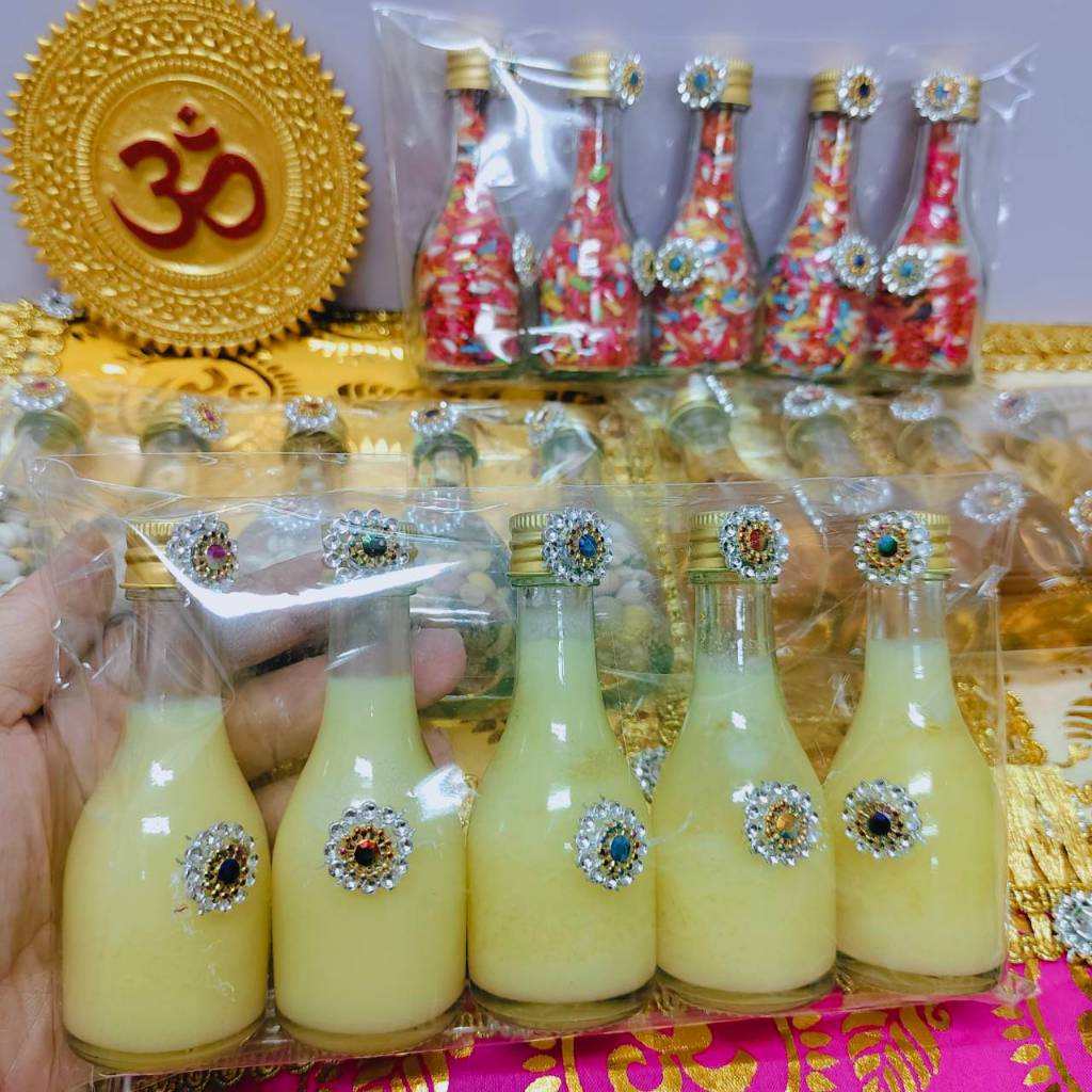 ชุดไหว้องค์เทพขวดยาว แพค 5 ขวด ไหว้ชุดใหญ่หรือนำไปจำหน่ายต่อได้ แต่งเพชรสวยงาม เนยกีย์แท้ น้ำผึ้ง ธัญพืช ข้าว9สี