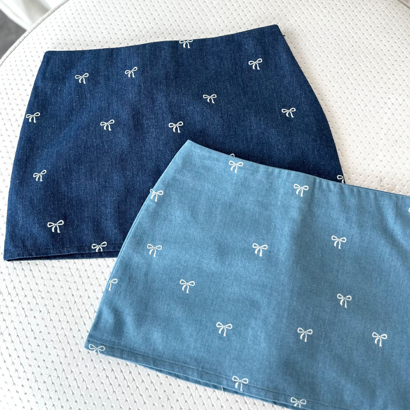 Atipashop - MINI SKIRT BOWIE กระโปรงสั้น สกรีนลายโบว์
