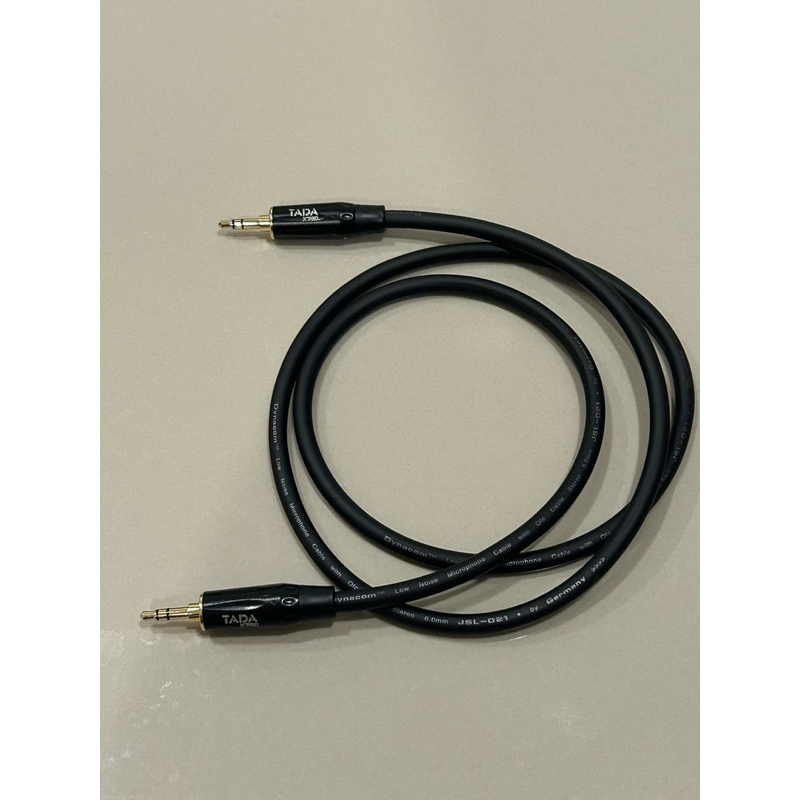 สายAUX3.5-3.5ทำจากสายชีลสเตอริโอยี่ห้อDynacomหัว3.5ของTADA