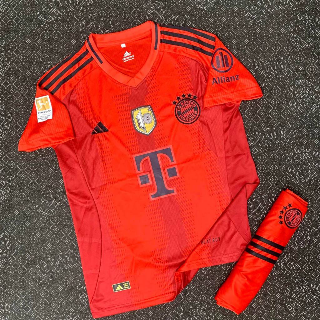 เสื้อฟุตบอล เสื้อพร้อมกางเกงชุดกีฬาใหม่ล่าสุด เนื้อผ้าดีใส่สบาย
