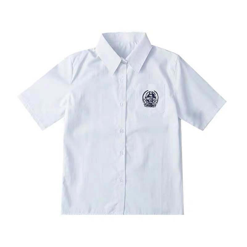 เสื้อนักเรียนญี่ปุ่นปักตราตรงกระเป๋า *พร้อมส่งจากไทย*