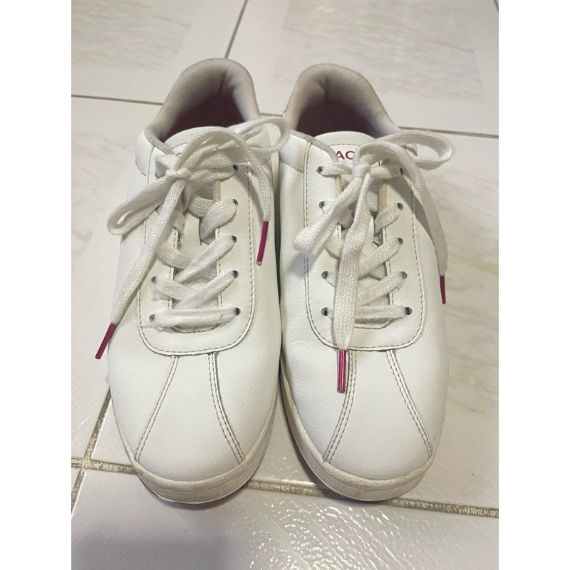 รองเท้า lacoste แท้ สภาพดี