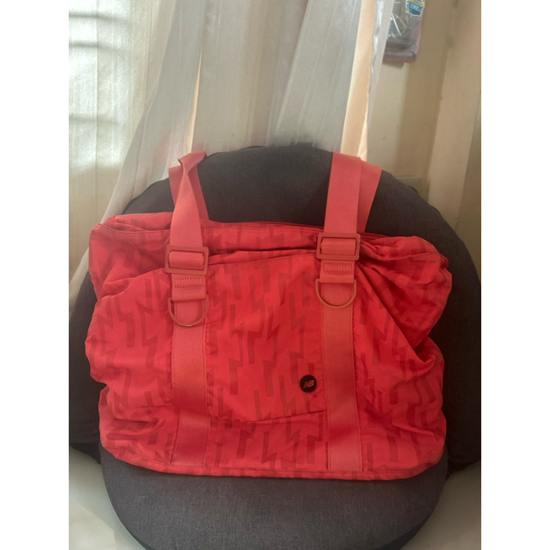 กระเป๋าNew Blance ทรงshppingงานแท้มือสอง