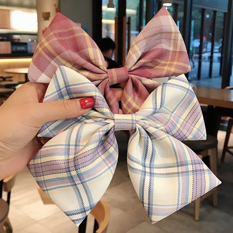 มาใหม่ สุ่มสี 1ชิ้น กิ๊บติดผมหางม้า /โบว์ พิมพ์สี สไตล์น่ารักๆ สําหรับผู้หญิง มีตำหนินิดหน่อย
