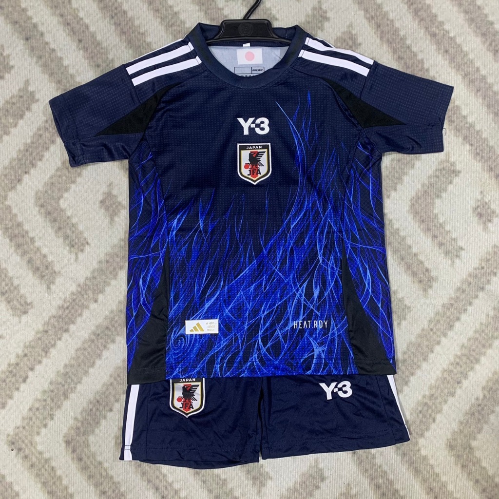 ชุดบอลเด็ก รุ่นใหม่ล่าสุด เสื้อพร้อมกางเกง 2024/2025