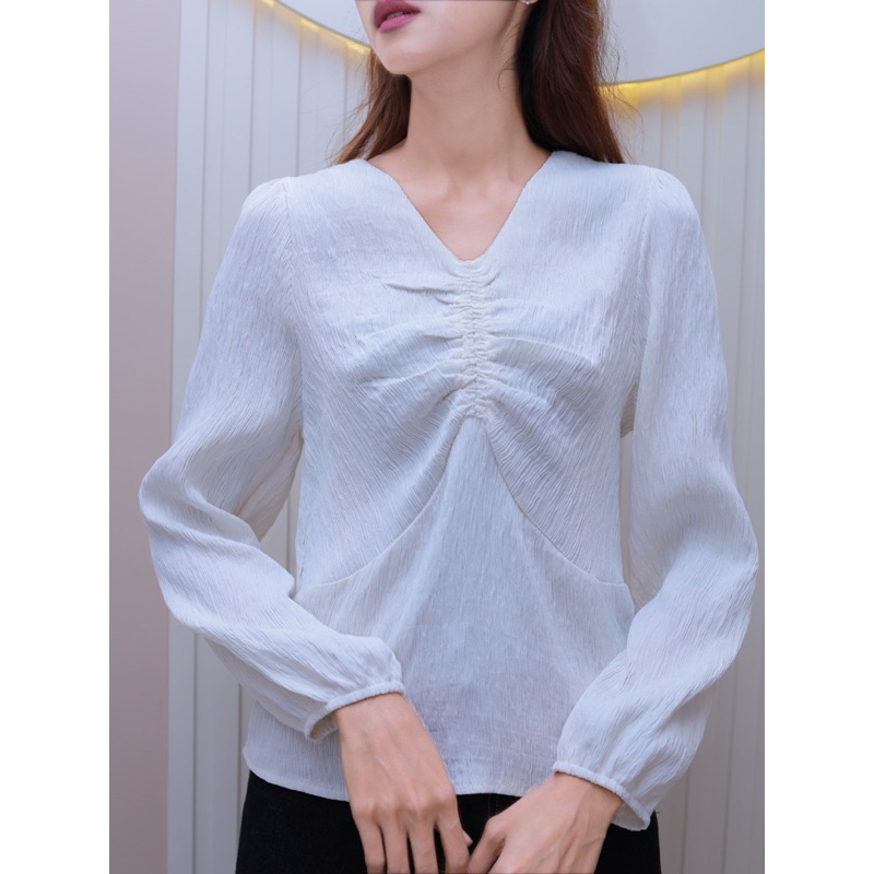 F53 แขนยาวคอวีจั้มอกสีครีม ผ้านิ่มทรงสวย