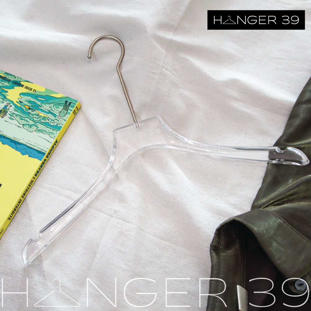 ไม้แขวนเสื้อ ไม้แขวนเสื้อใสหนา พลาสติกใส #339 ตะขอสีเงิน หนา2ซม. มีร่อง 12 ไม้